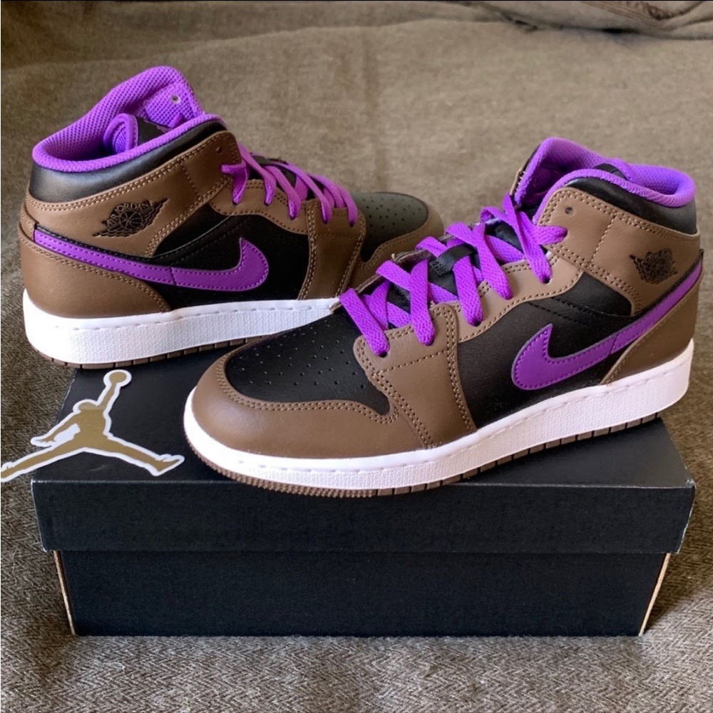 Jordan Mid-Top Sneakers Brown Black Purple - Picture 4 of 13